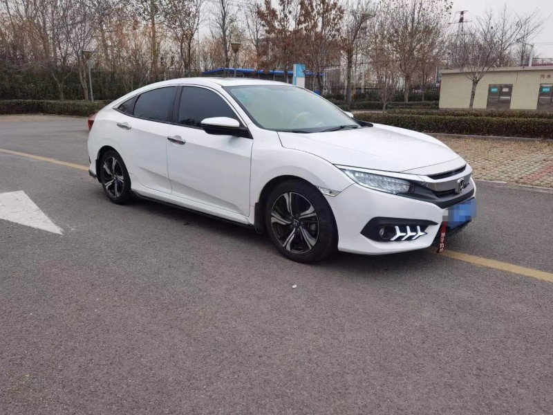 潍坊19年本田思域2