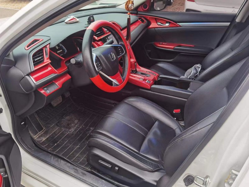 潍坊19年本田思域7