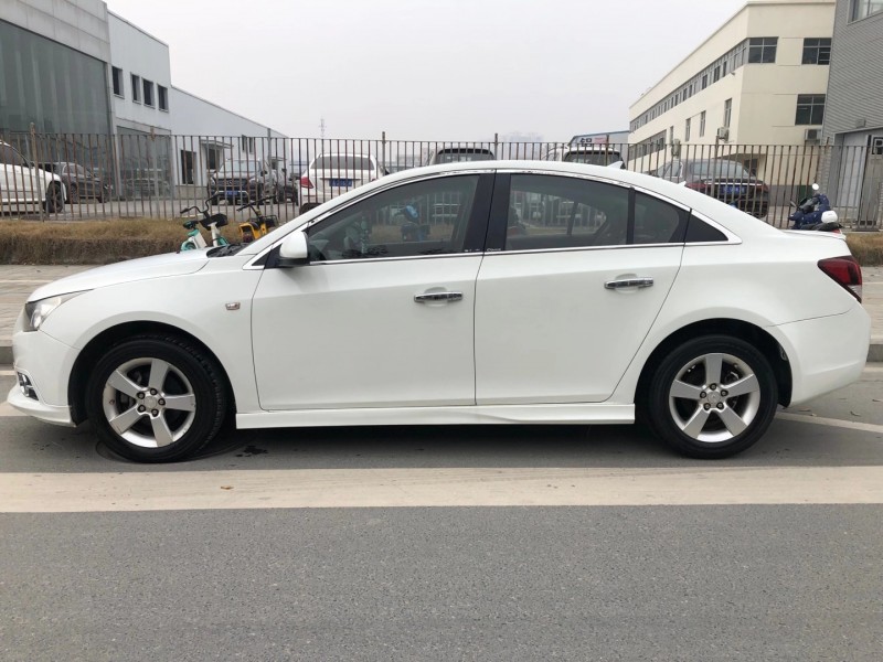 北京13年雪佛兰科鲁兹2