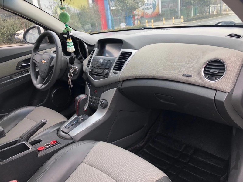 北京13年雪佛兰科鲁兹7