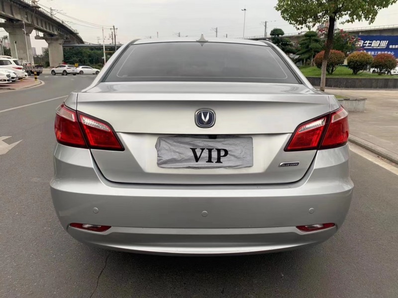 北京13年长安汽车逸动4