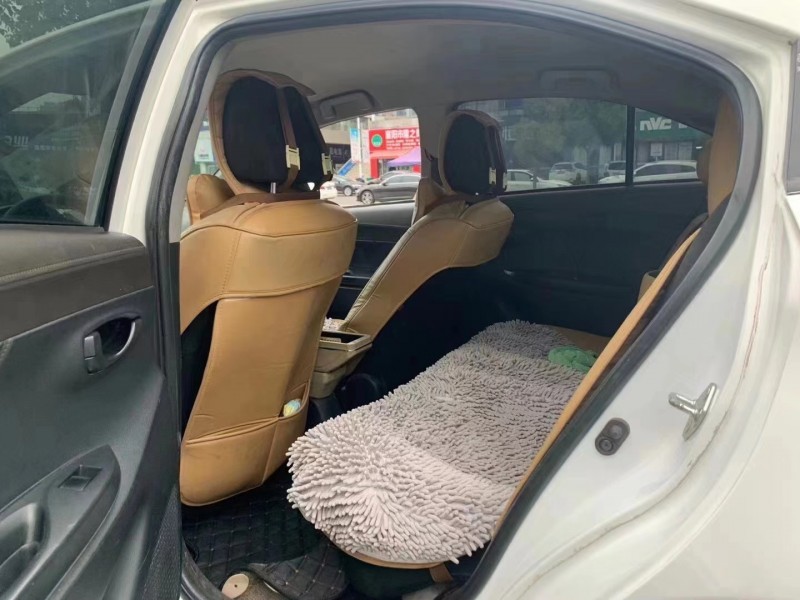 北京16年丰田威驰6