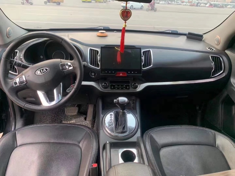 济南12年起亚智跑6