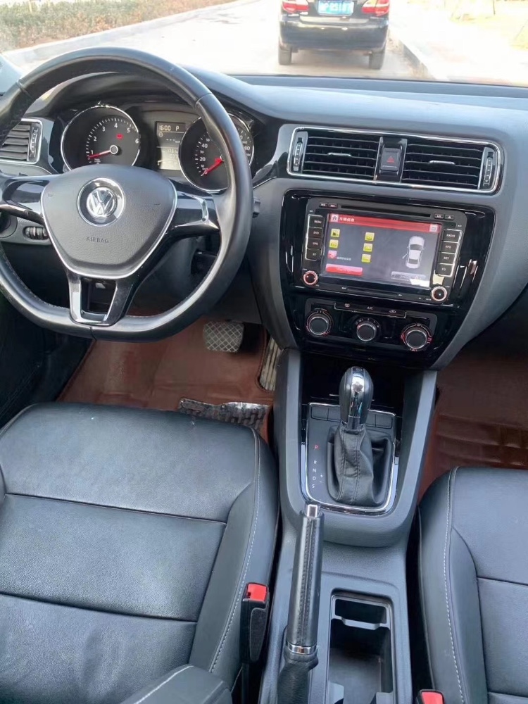 济南16年大众速腾7