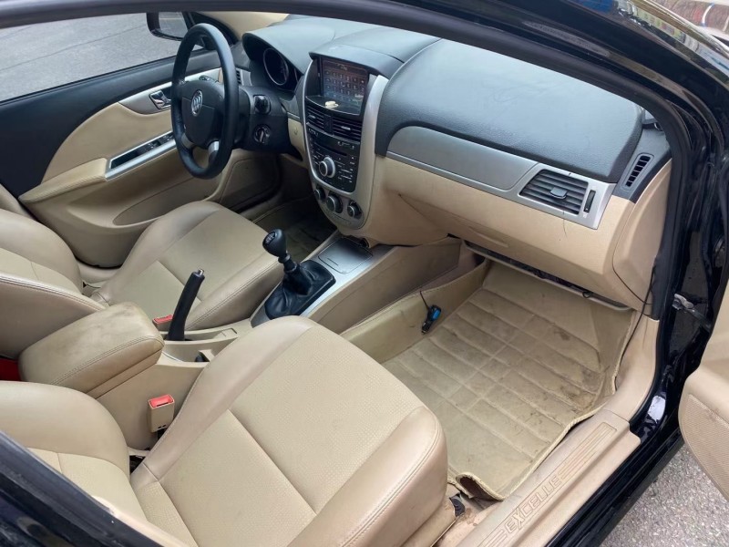 青岛14年别克凯越6