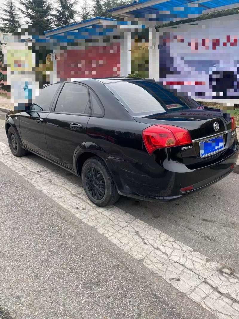 青岛14年别克凯越7