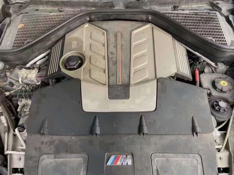 青岛13年宝马X6 M6