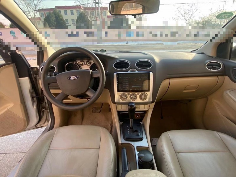 青岛11年福特福克斯2