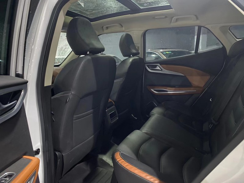 成都19年众泰T3006