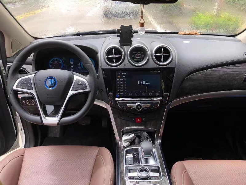 中山18年比亚迪唐6