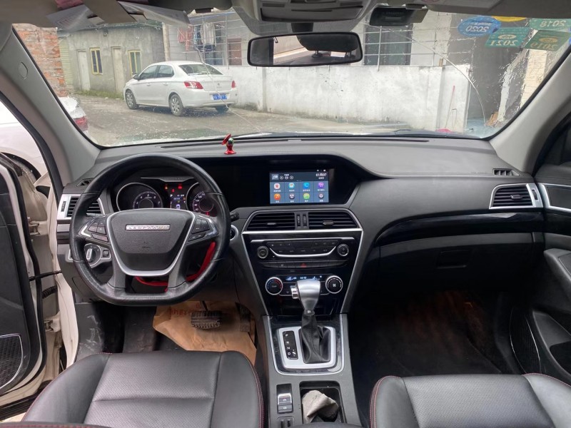 成都17年獵豹汽車CS105