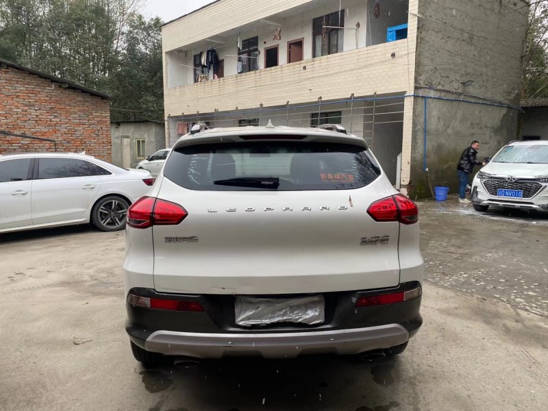 成都17年獵豹汽車CS109