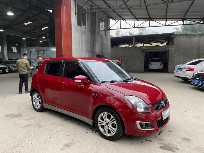 成都14年铃木雨燕3