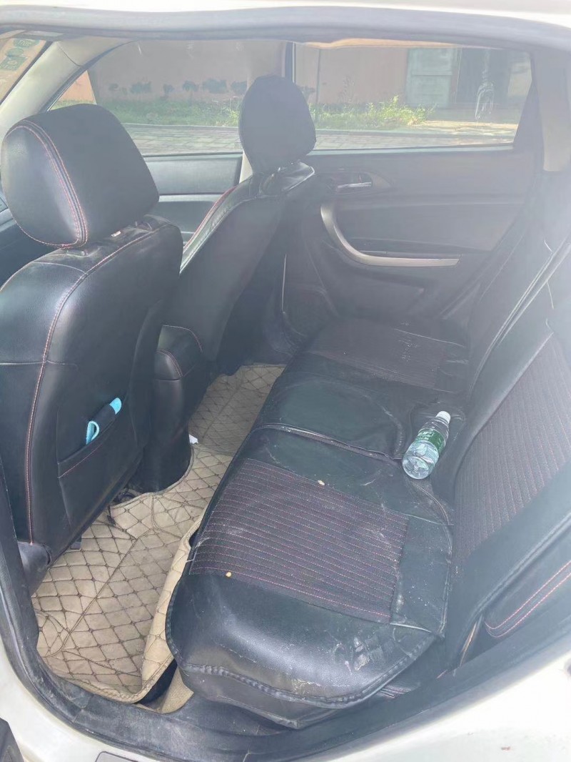 青岛13年长安汽车长安CS356