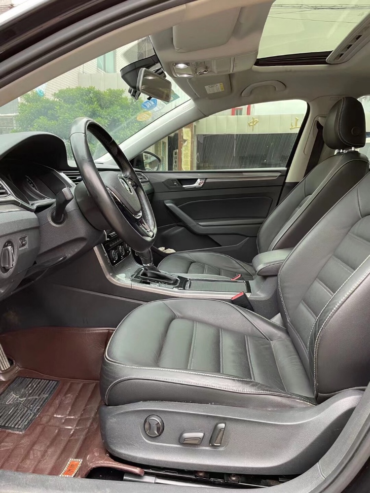 中山17年大众帕萨特1