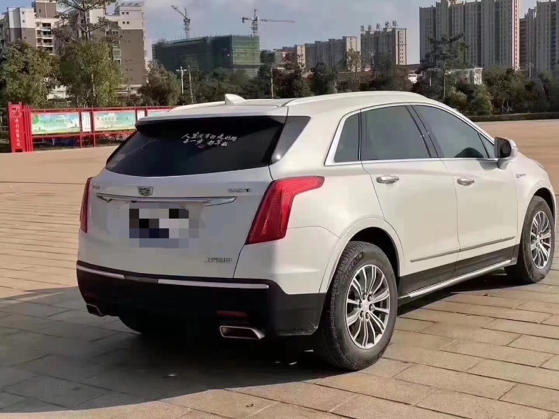 福州18年凱迪拉克XT56