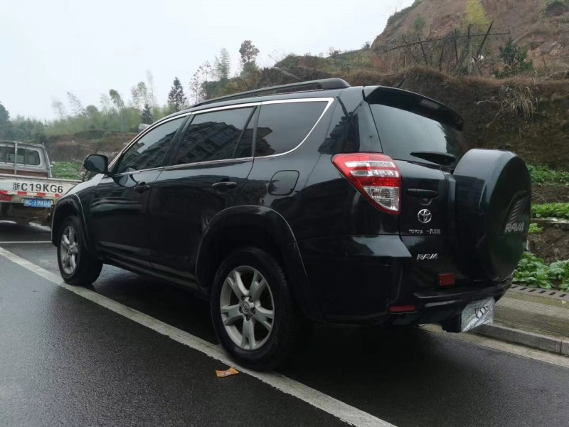 溫州12年豐田RAV47