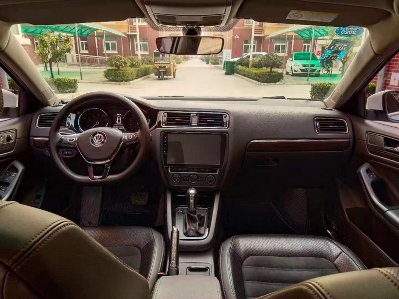 保定17年大众速腾8