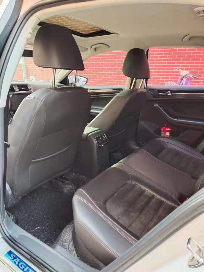 保定17年大众速腾9