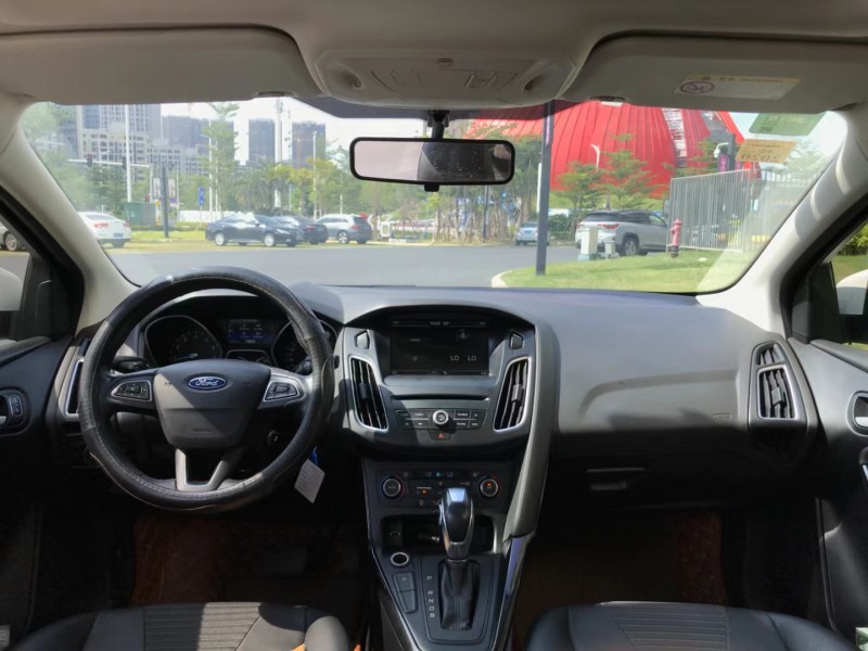 广州16年福特福克斯6