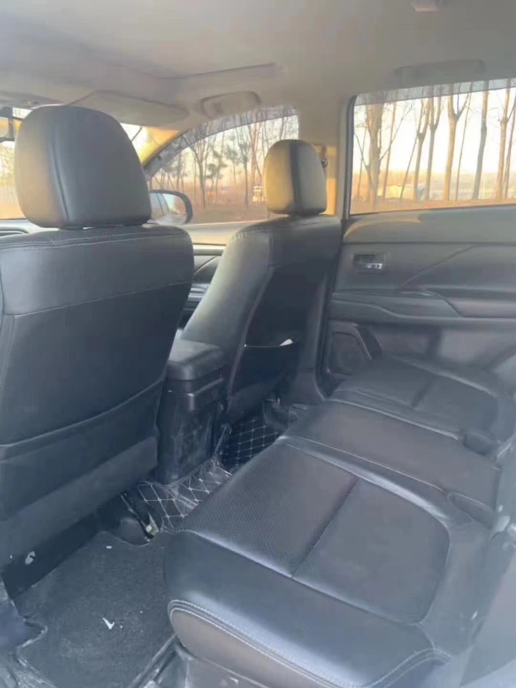 济南16年三菱欧蓝德4