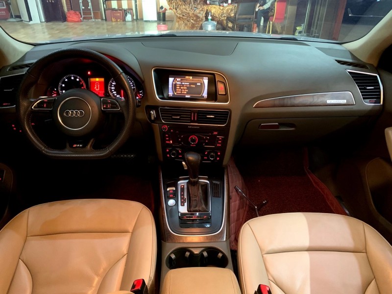 广州11年奥迪Q55