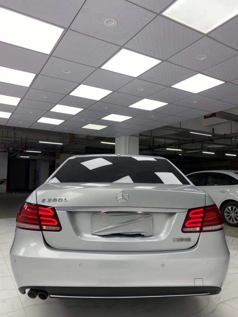 成都14年奔驰E5