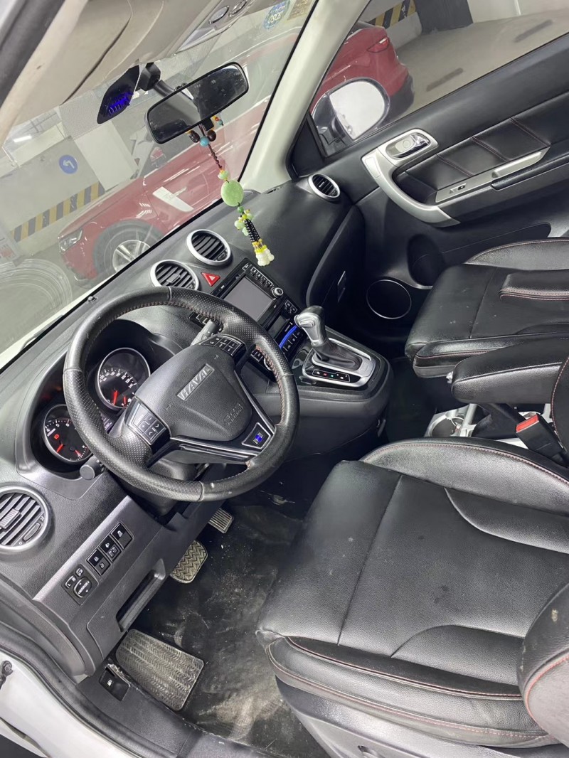 成都17年长城哈弗H66