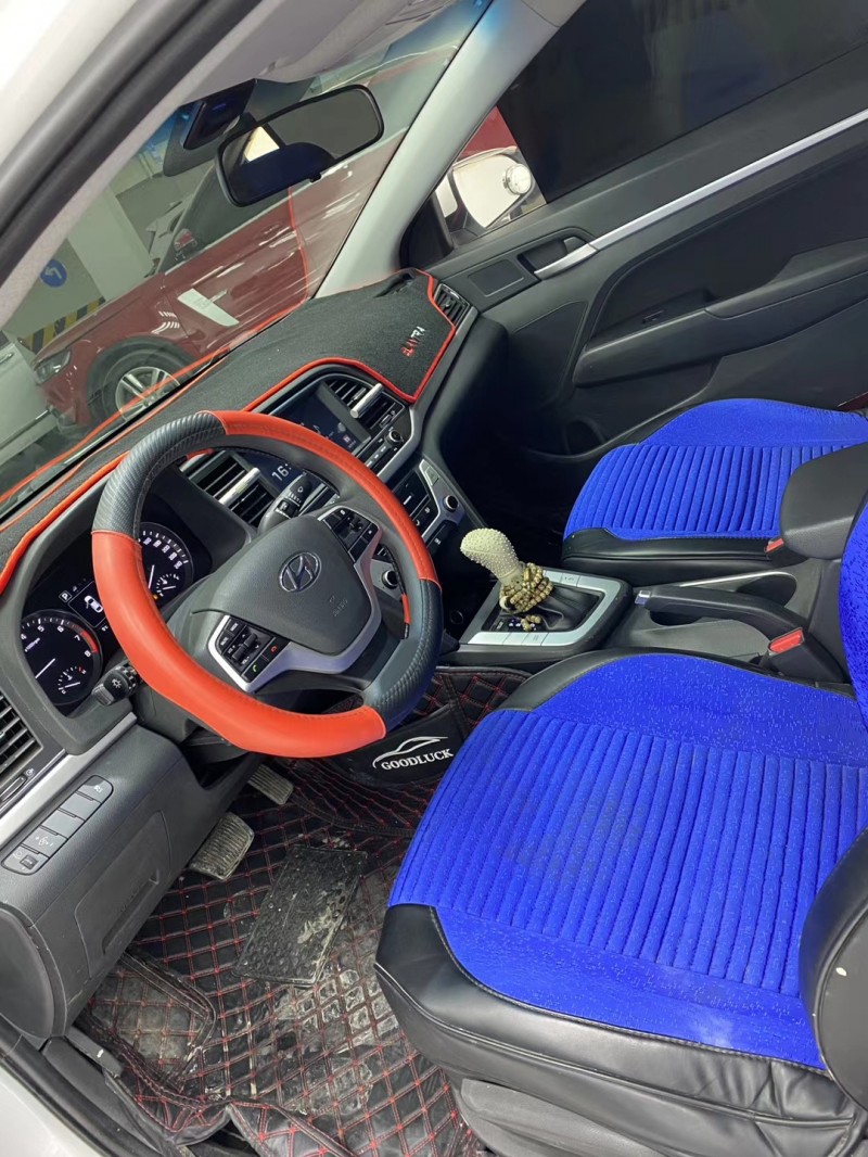 成都18年现代领动4