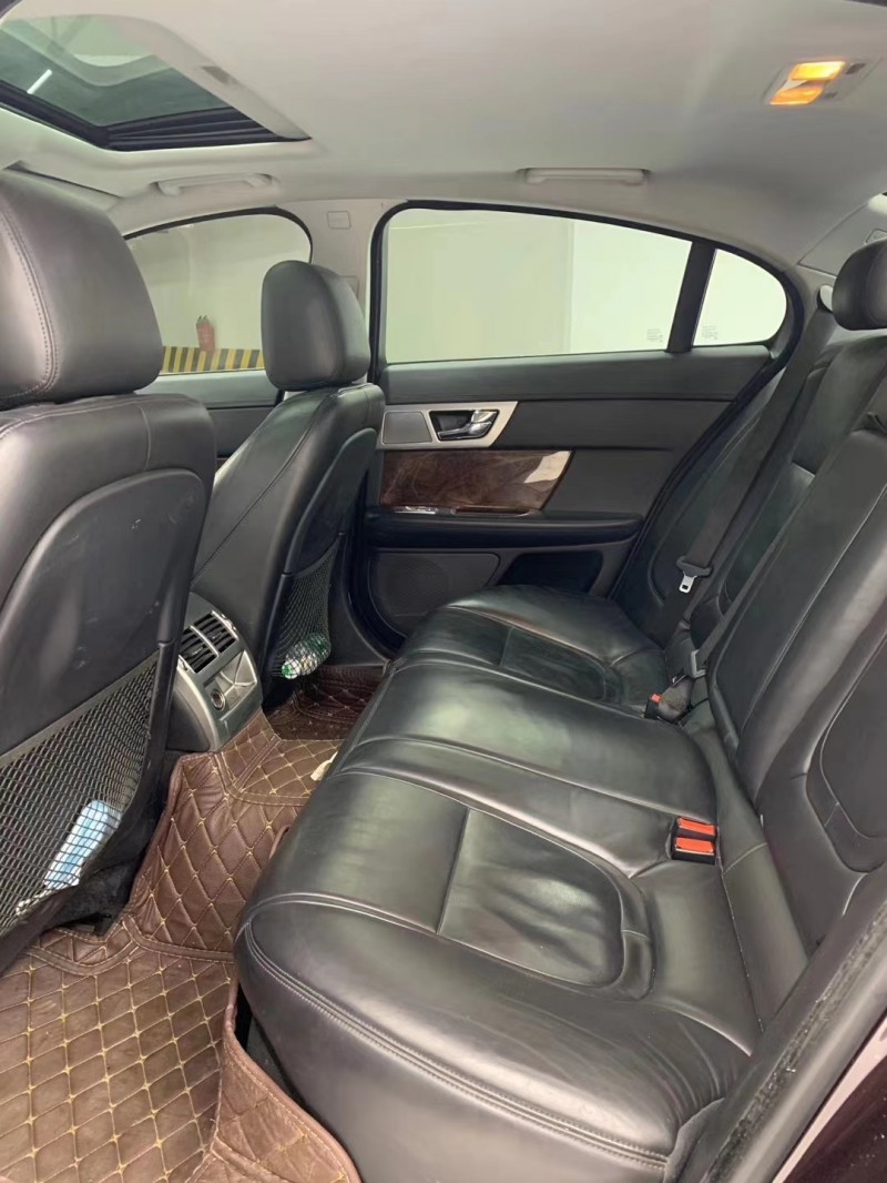 成都12年捷豹XF8