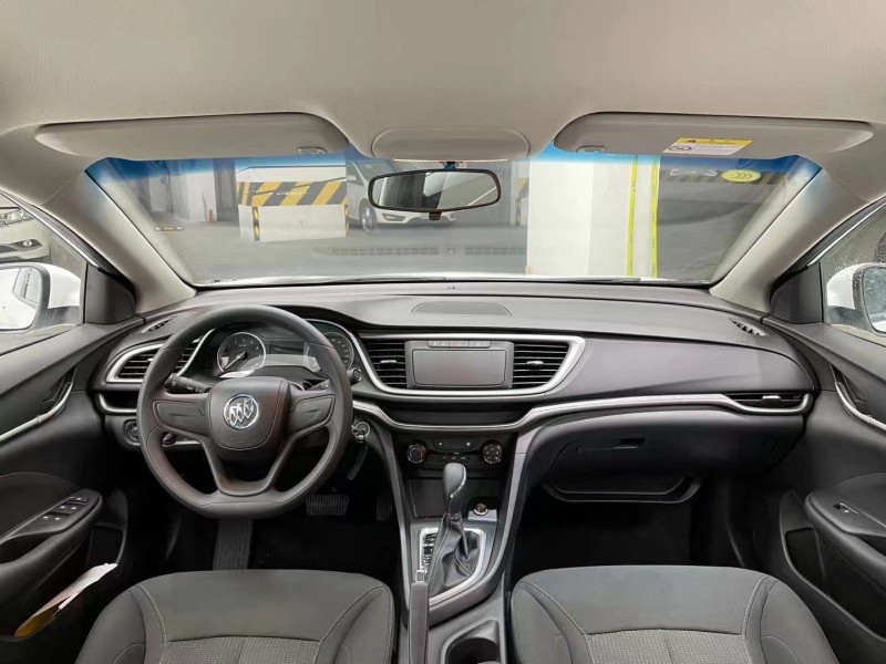 成都20年别克英朗GT8