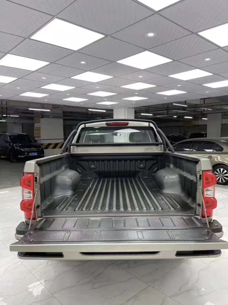 成都20年一汽蓝舰T3401