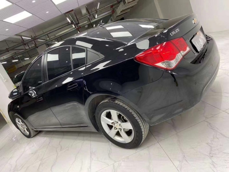 成都15年雪佛兰科鲁兹3