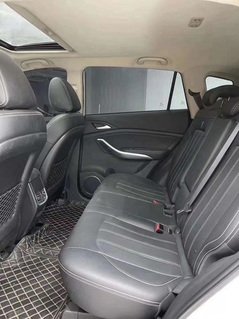 成都20年比亚迪宋6