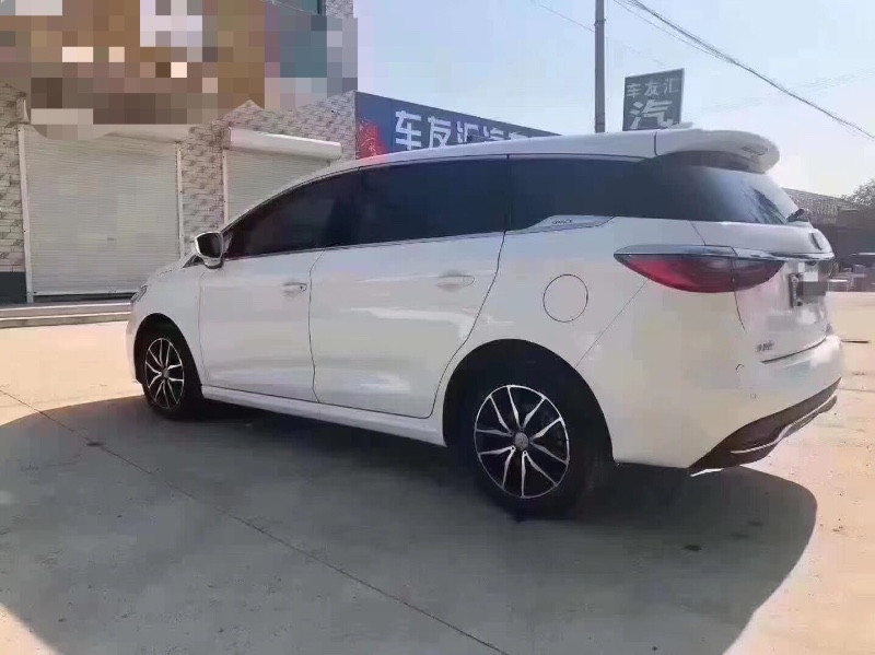 保定18年比亚迪宋2