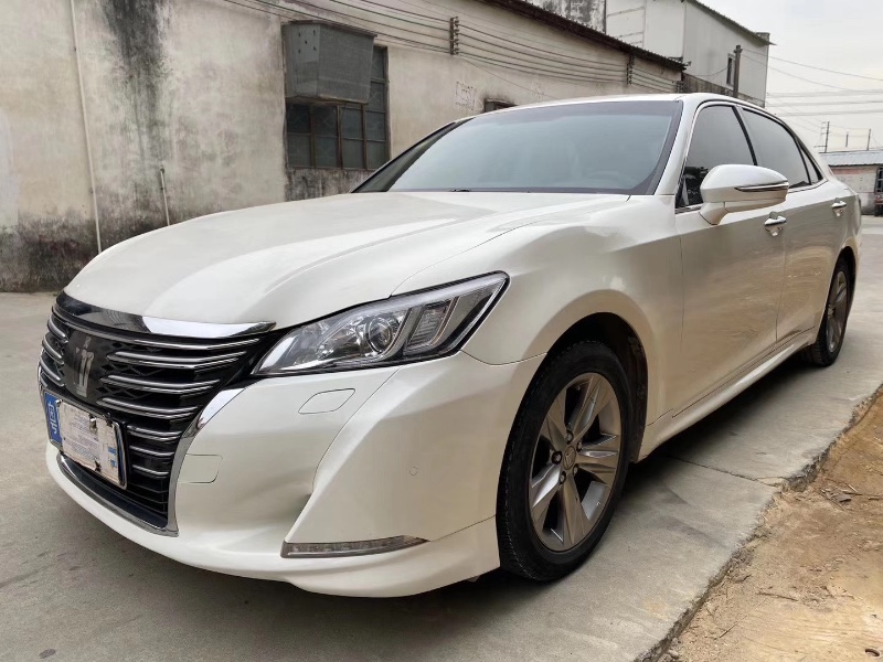 江门15年丰田皇冠2