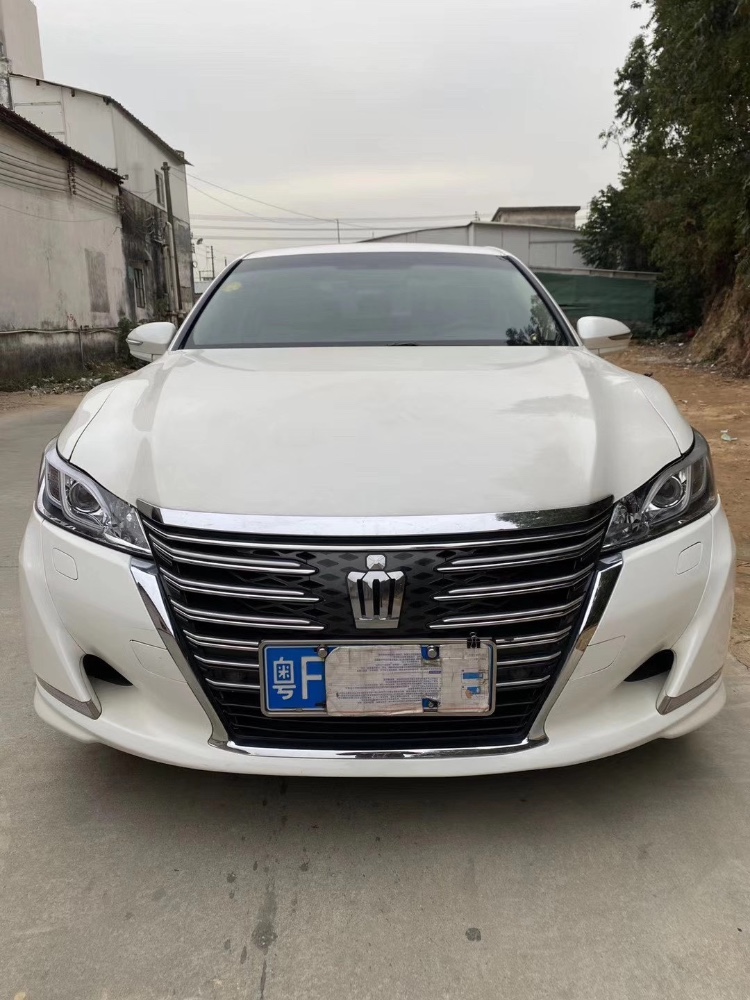 江门15年丰田皇冠1