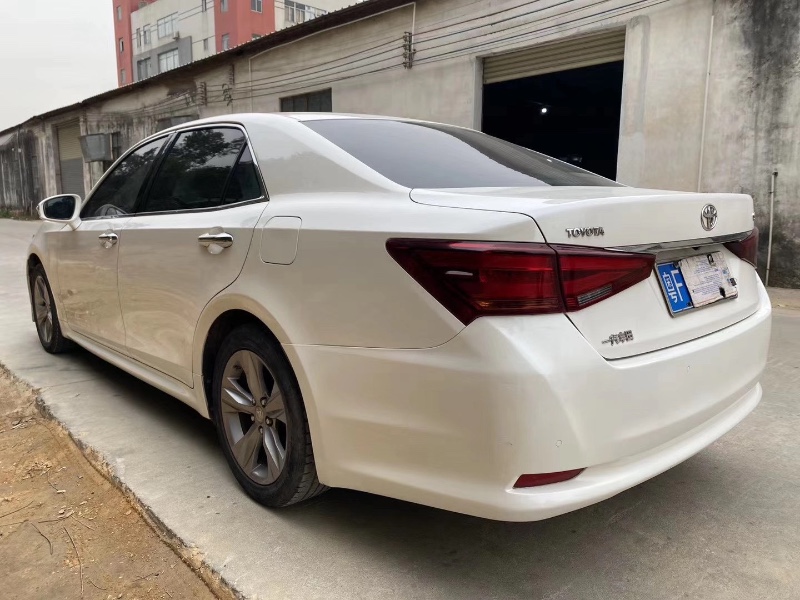 江门15年丰田皇冠7