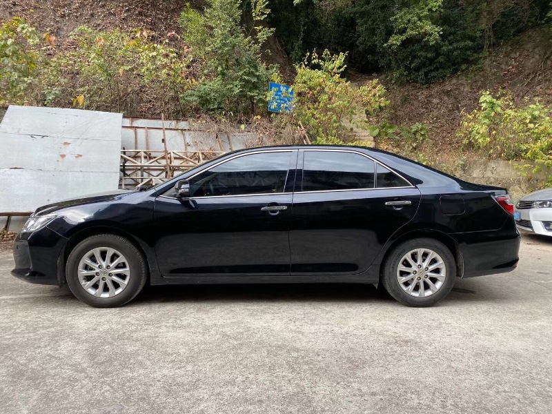 中山17年丰田凯美瑞4