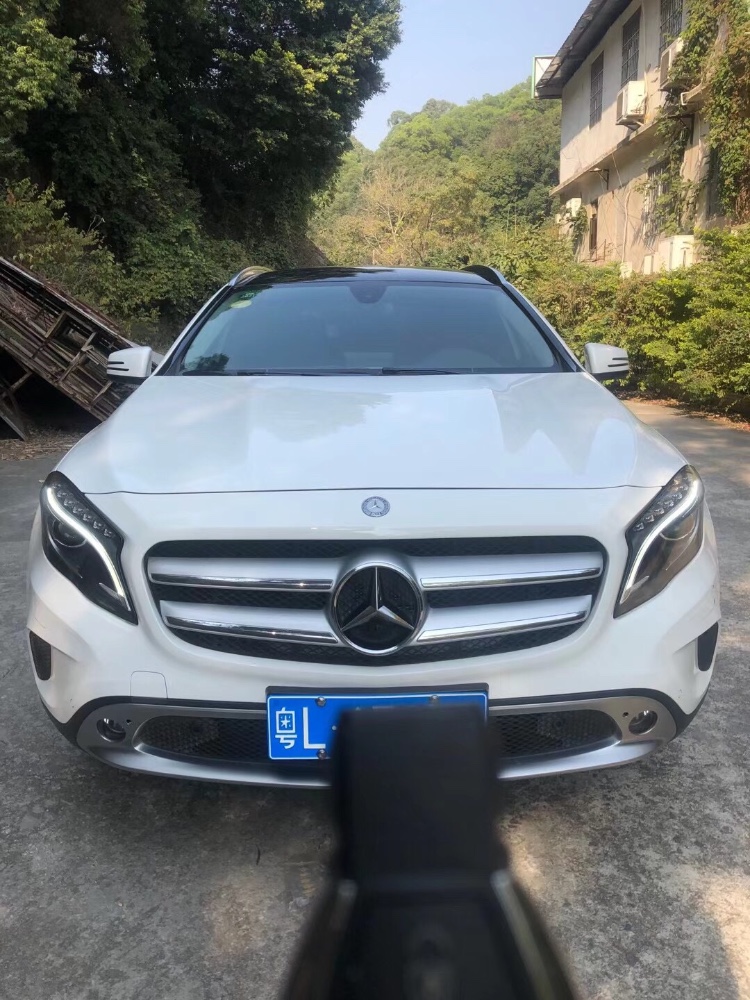 中山17年奔驰GLA1