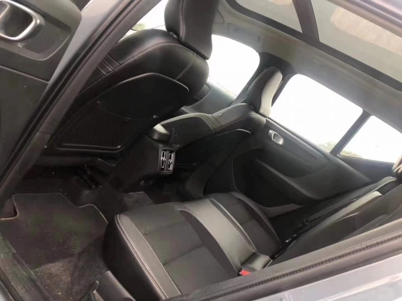 邵阳20年沃尔沃XC404