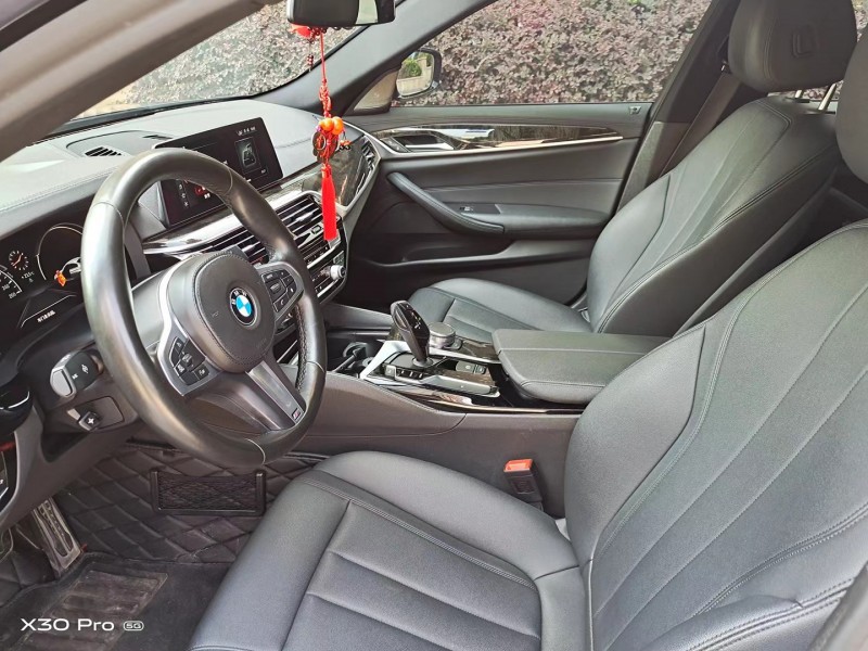 北京18年宝马5系4