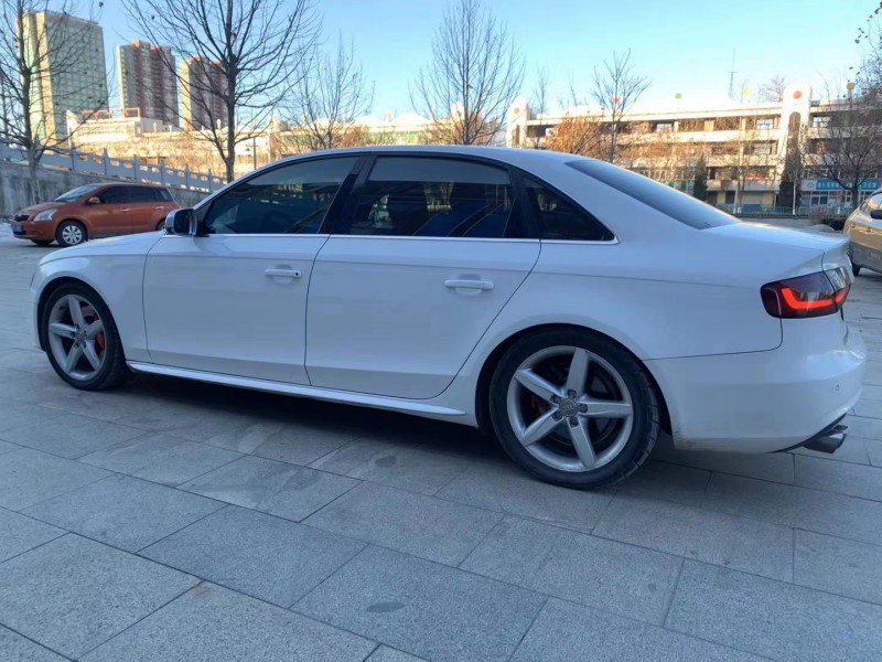 潍坊13年奥迪A4L5