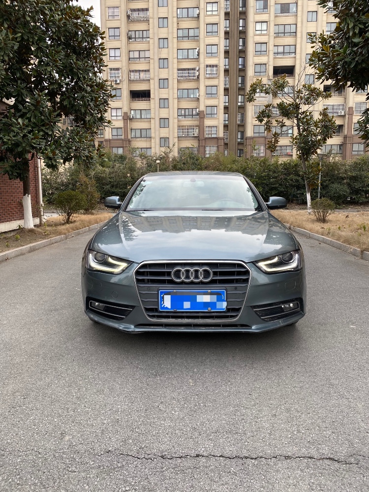 泰州13年奥迪A4L8