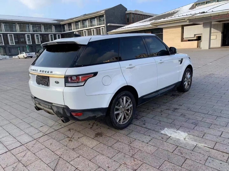 济南18年路虎揽胜运动3