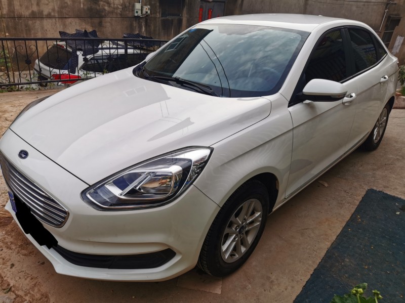 徐州19年福特福睿斯2