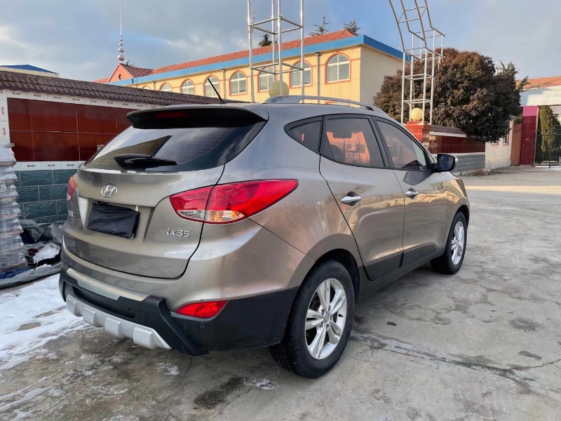 济南12年现代ix356