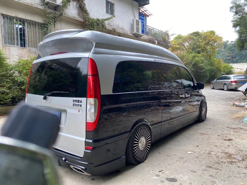 中山13年奔驰威霆5