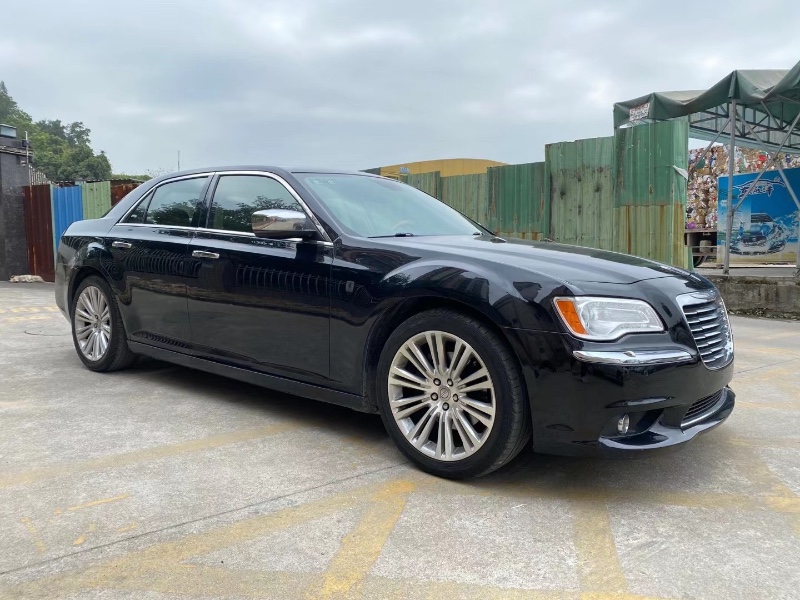 中山14年克莱斯勒300C3