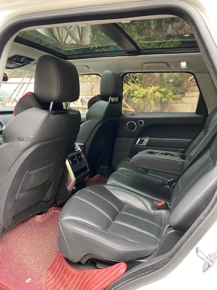 中山16年路虎揽胜运动9